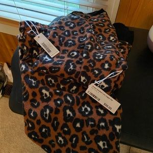 Simply Southern Leopard jogger set